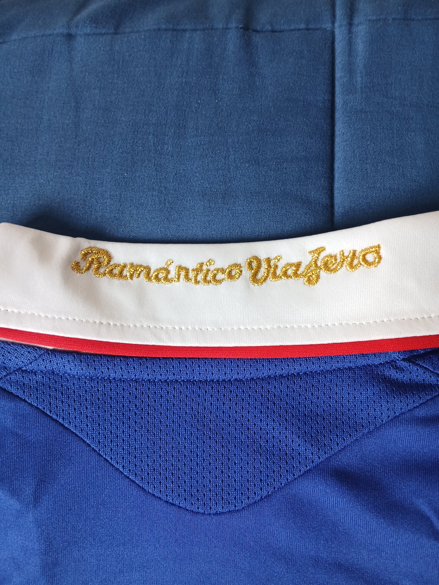 ENVÍO RAPIDO / CAMISETA UNIVERSIDAD DE CHILE 2011 LOCAL HOMBRE (VERSIÓN FAN)