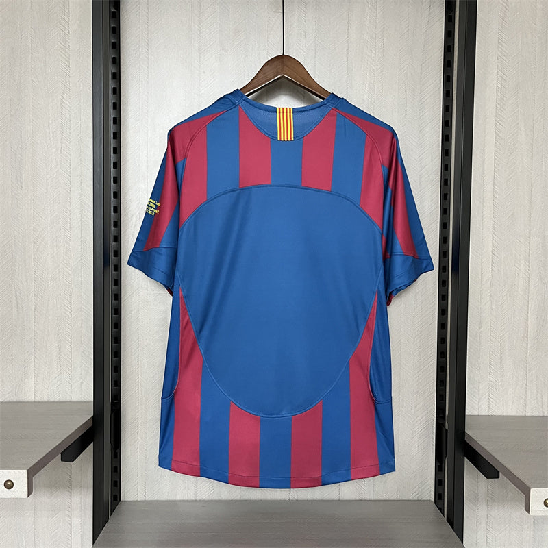 CAMISETA BARCELONA 2005/06 RETRO LOCAL HOMBRE (VERSIÓN FAN)