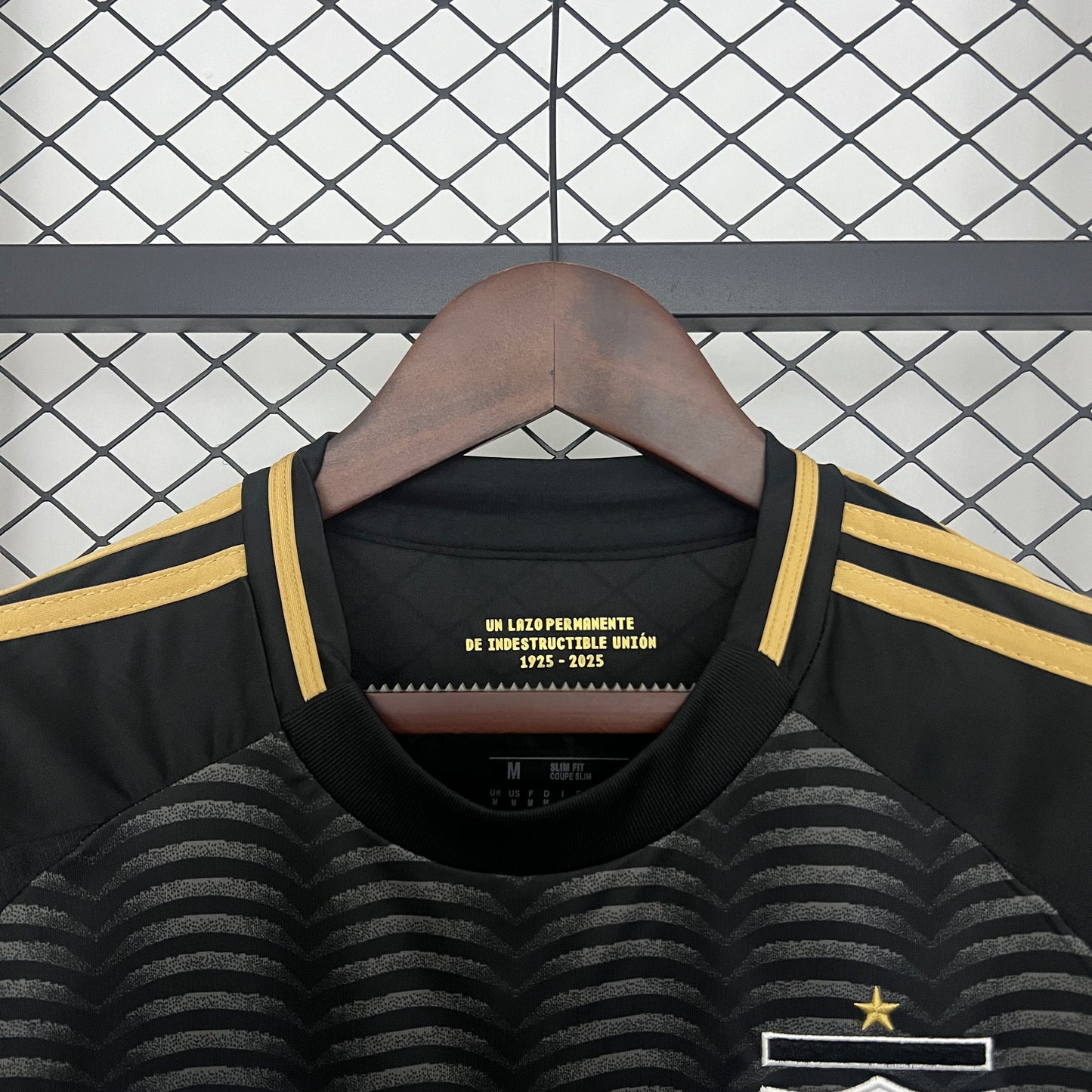 CAMISETA COLO COLO 2025/26 VISITA HOMBRE (VERSIÓN FAN)