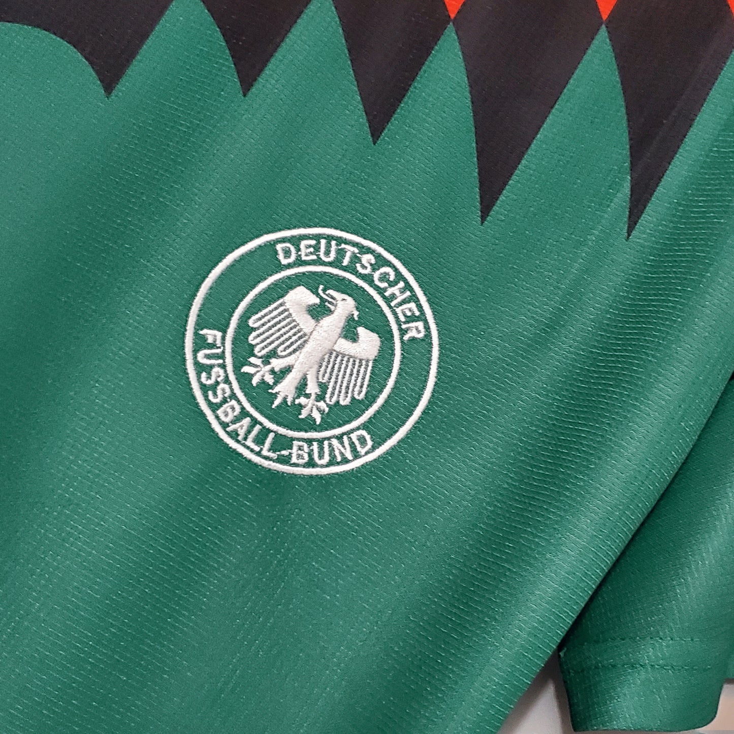 CAMISETA ALEMANIA 1994 RETRO VISITA HOMBRE (VERSIÓN FAN)