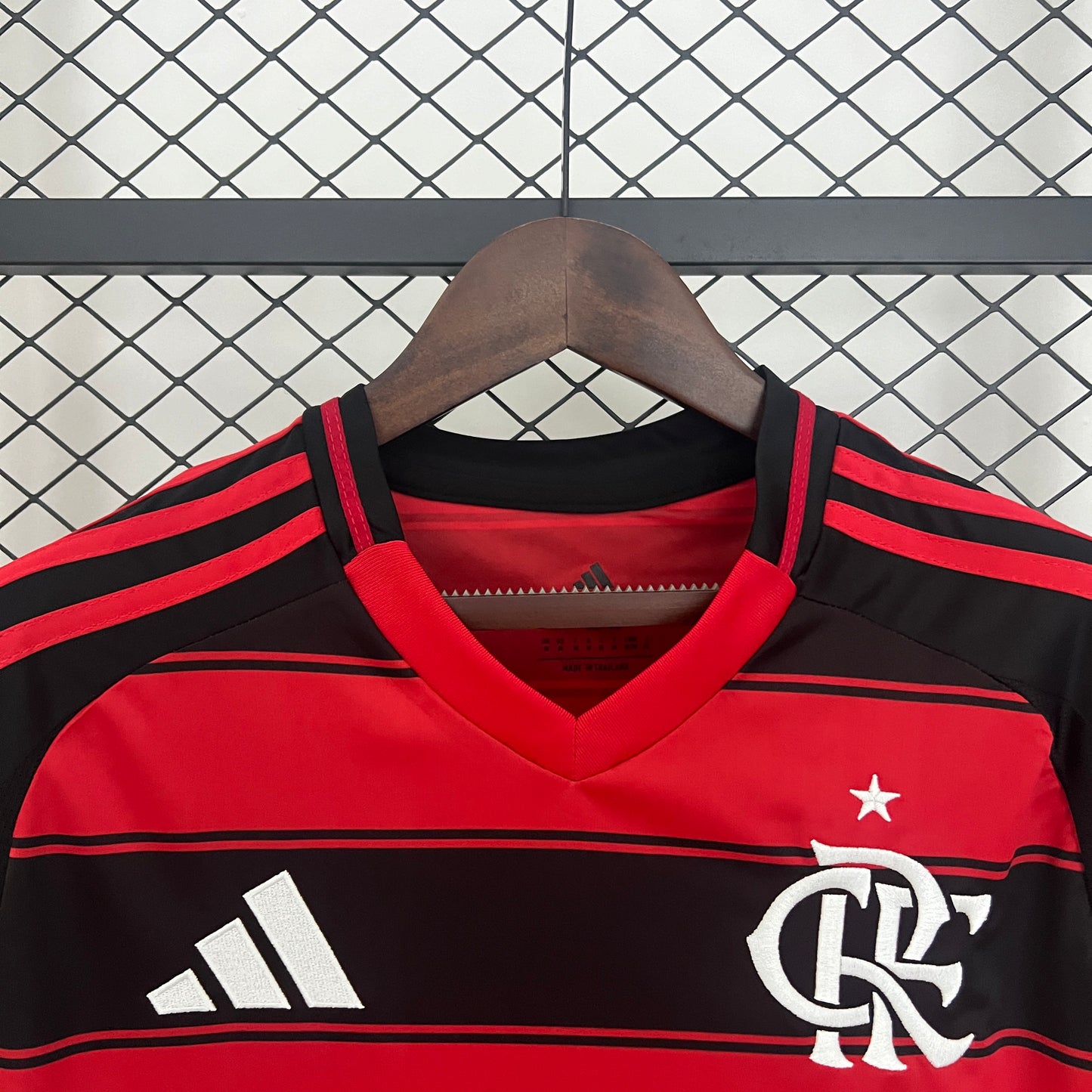 CAMISETA FLAMENGO 2025/26 LOCAL HOMBRE (VERSIÓN FAN)