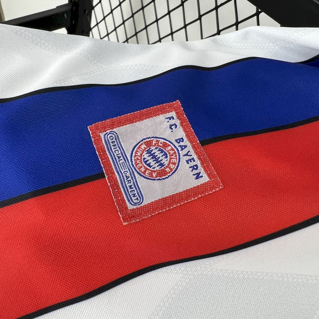 CAMISETA BAYERN MUNICH 1995/96 RETRO VISITA HOMBRE (VERSIÓN FAN)