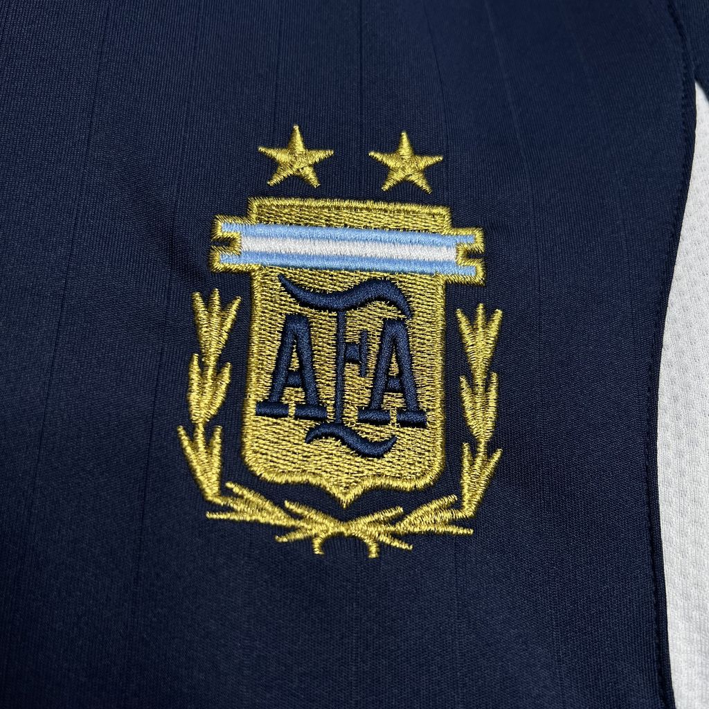 CAMISETA ARGENTINA 2006 RETRO VISITA HOMBRE (VERSIÓN FAN)