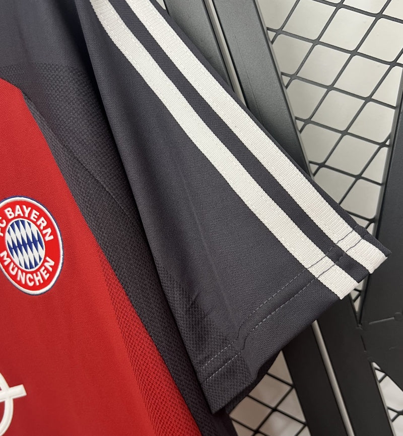 CAMISETA BAYERN MUNICH 2001/02 RETRO LOCAL HOMBRE (VERSIÓN FAN)