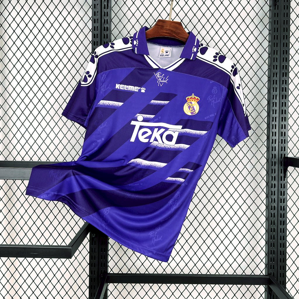 CAMISETA REAL MADRID 1994/96 RETRO VISITA HOMBRE (VERSIÓN FAN)