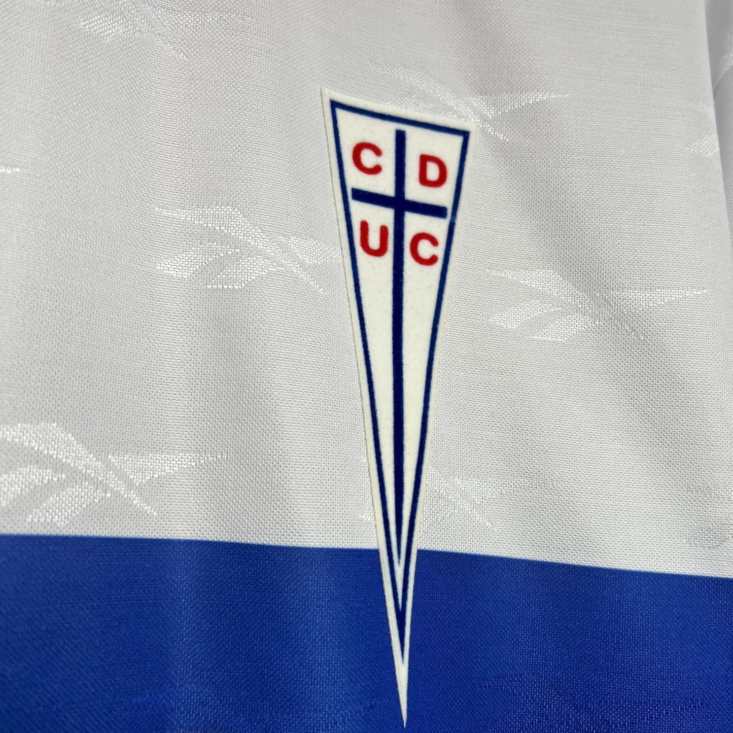 CAMISETA UNIVERSIDAD CATOLICA 1998 RETRO LOCAL HOMBRE (VERSIÓN FAN)