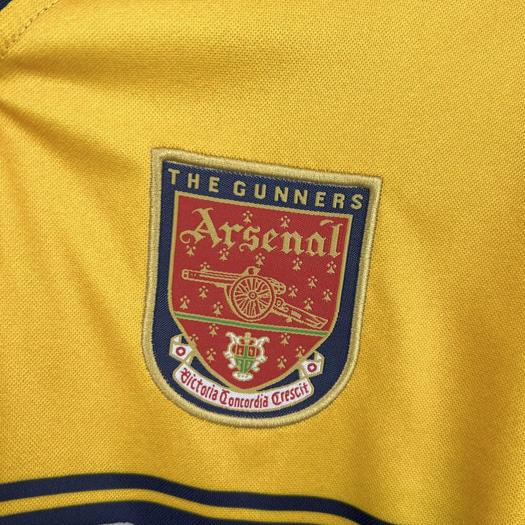 CAMISETA ARSENAL 1998/99 RETRO VISITA HOMBRE (VERSIÓN FAN)