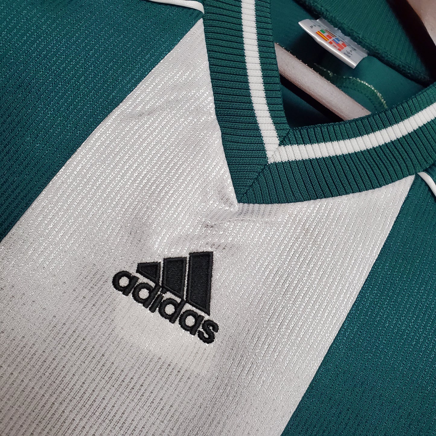CAMISETA ALEMANIA 1998 RETRO VISITA HOMBRE (VERSIÓN FAN)