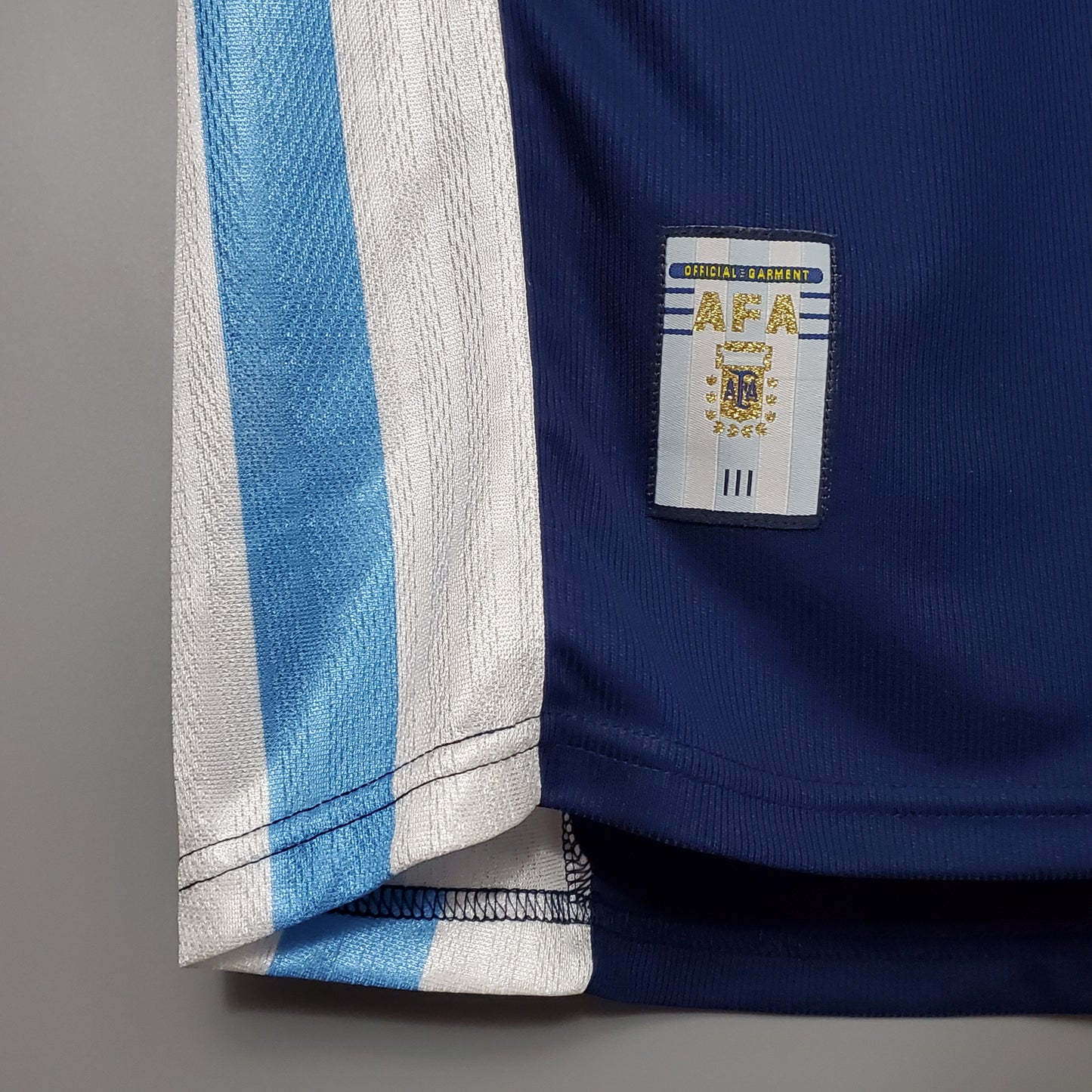CAMISETA ARGENTINA 1998 RETRO VISITA HOMBRE (VERSIÓN FAN)