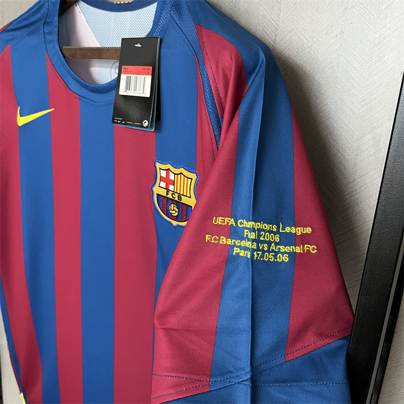 CAMISETA BARCELONA 2005/06 RETRO LOCAL HOMBRE (VERSIÓN FAN)