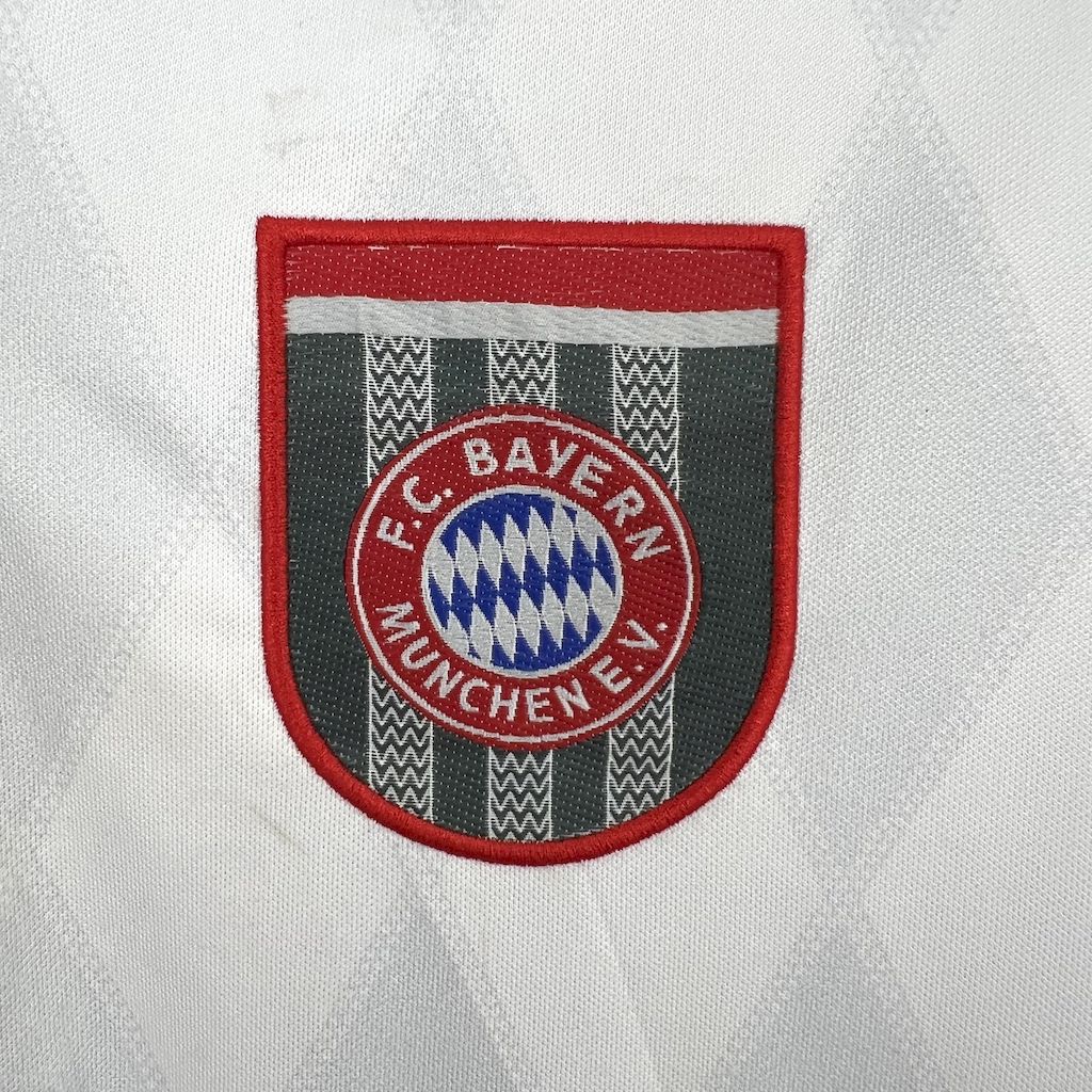 CAMISETA BAYERN MUNICH 1995/96 RETRO VISITA HOMBRE (VERSIÓN FAN)