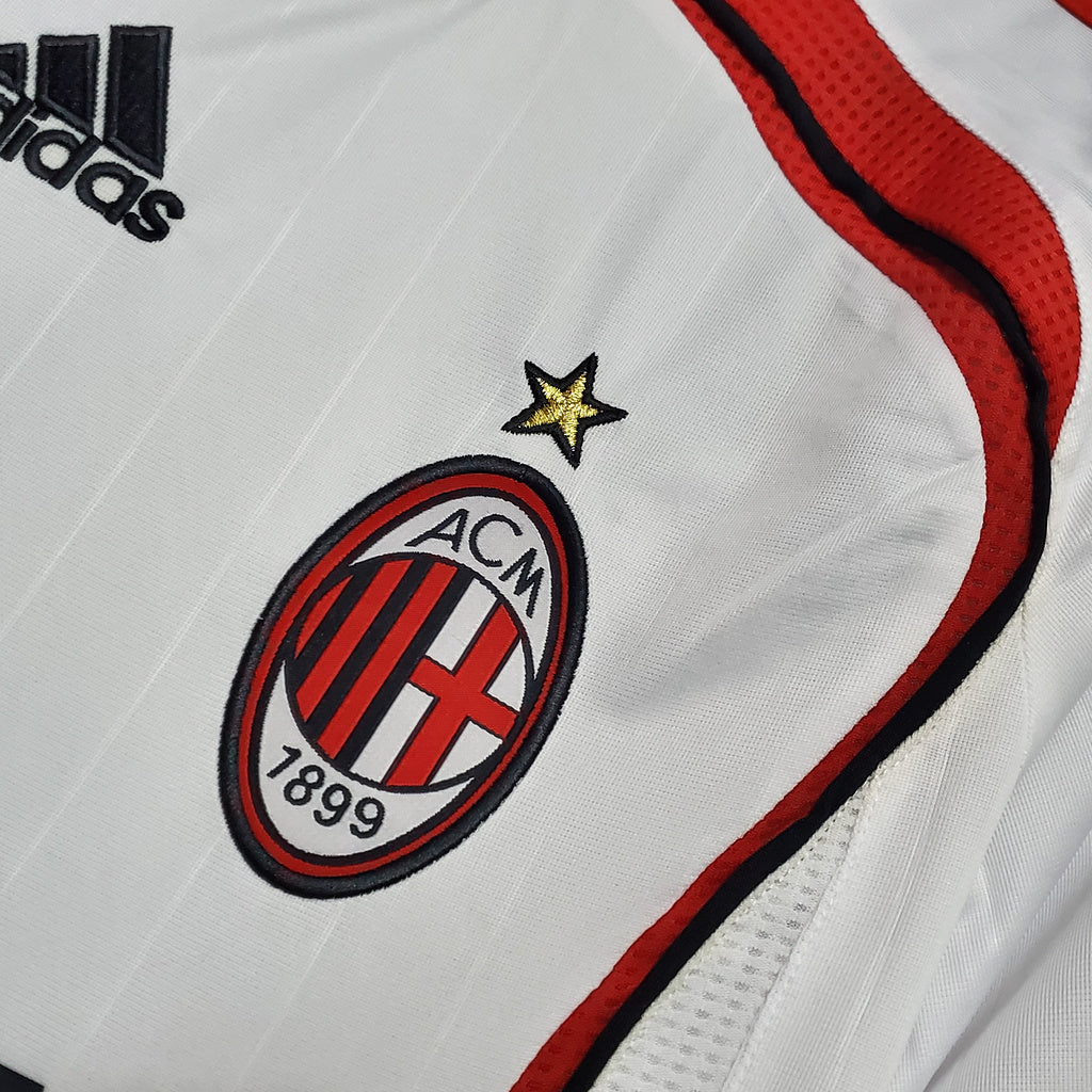 CAMISETA MILAN 2006/07 RETRO VISITA HOMBRE (VERSIÓN FAN)