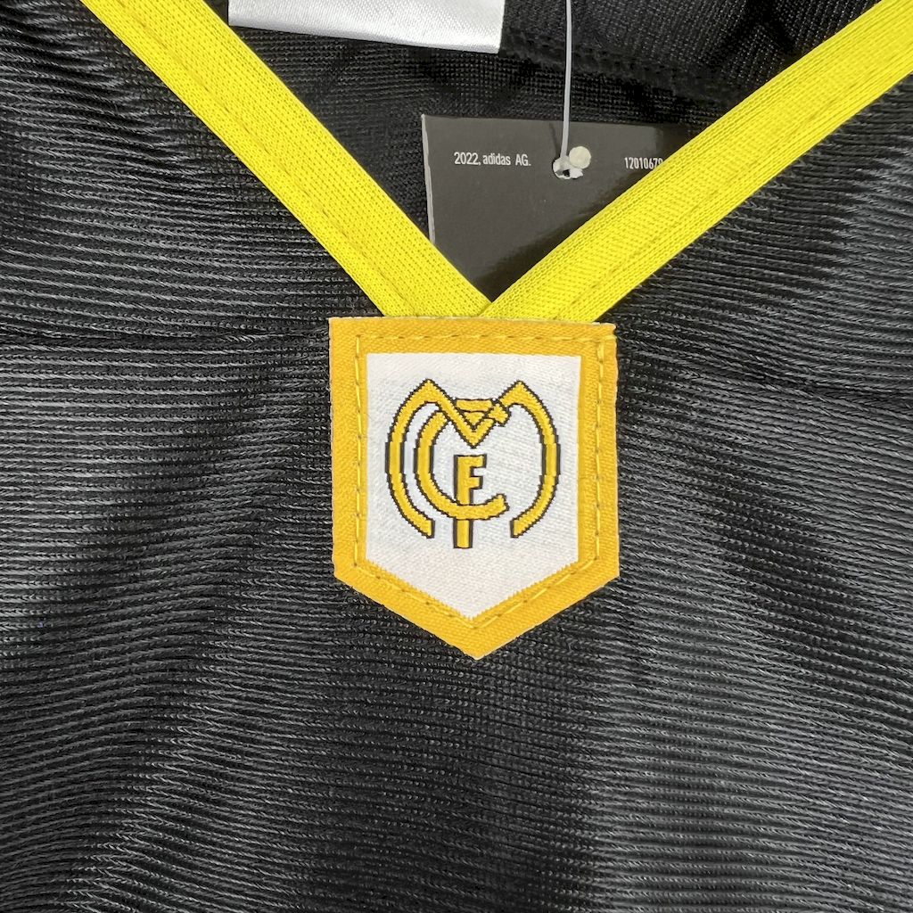 CAMISETA REAL MADRID 1999/00 RETRO VISITA HOMBRE MANGA LARGA (VERSIÓN FAN)
