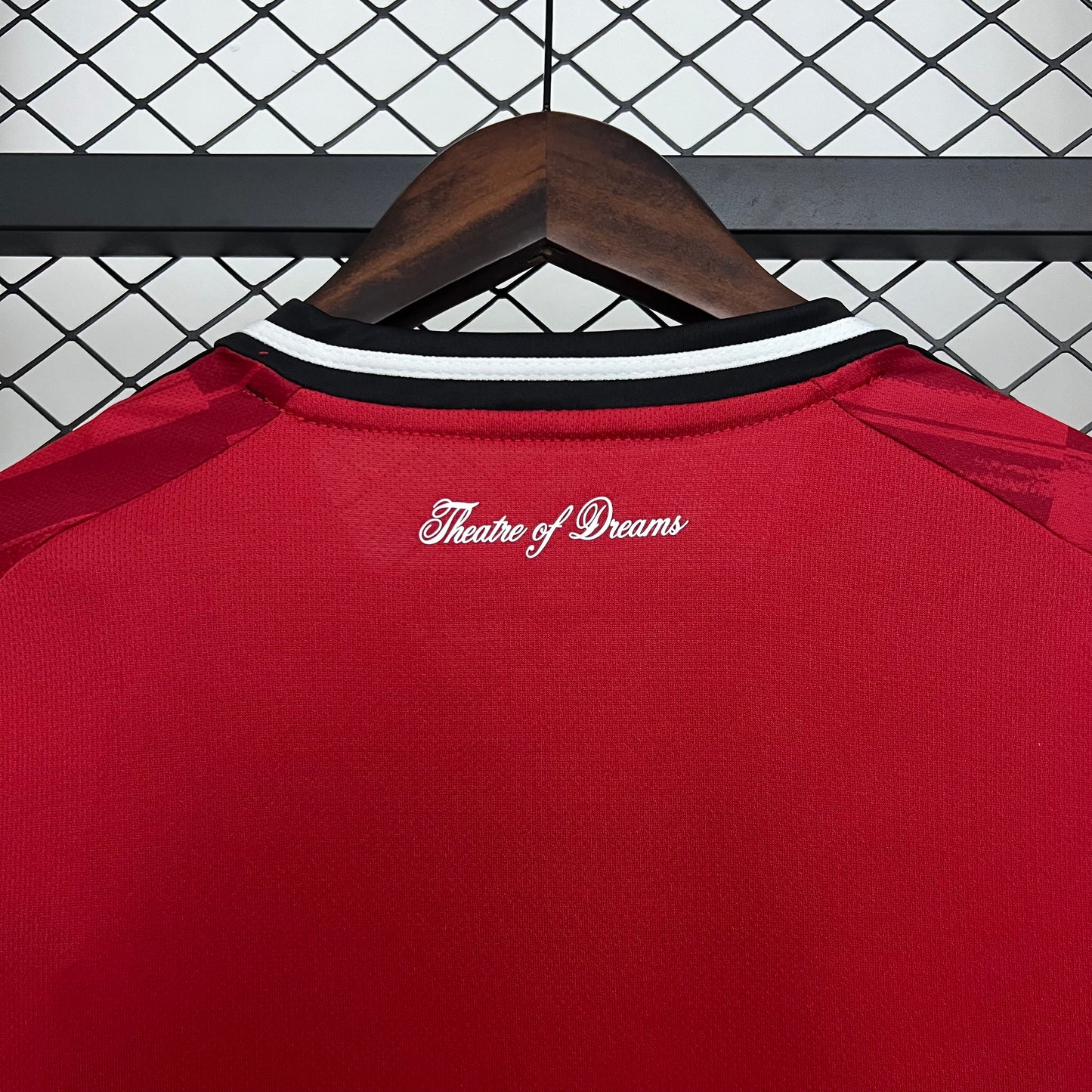 CAMISETA MANCHESTER UNITED 2025/26 LOCAL HOMBRE (VERSIÓN FAN)