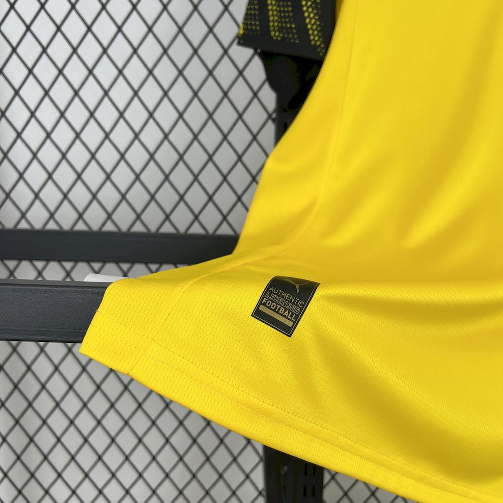 CAMISETA BORUSSIA DORTMUND 2025/26 LOCAL HOMBRE (VERSIÓN FAN)