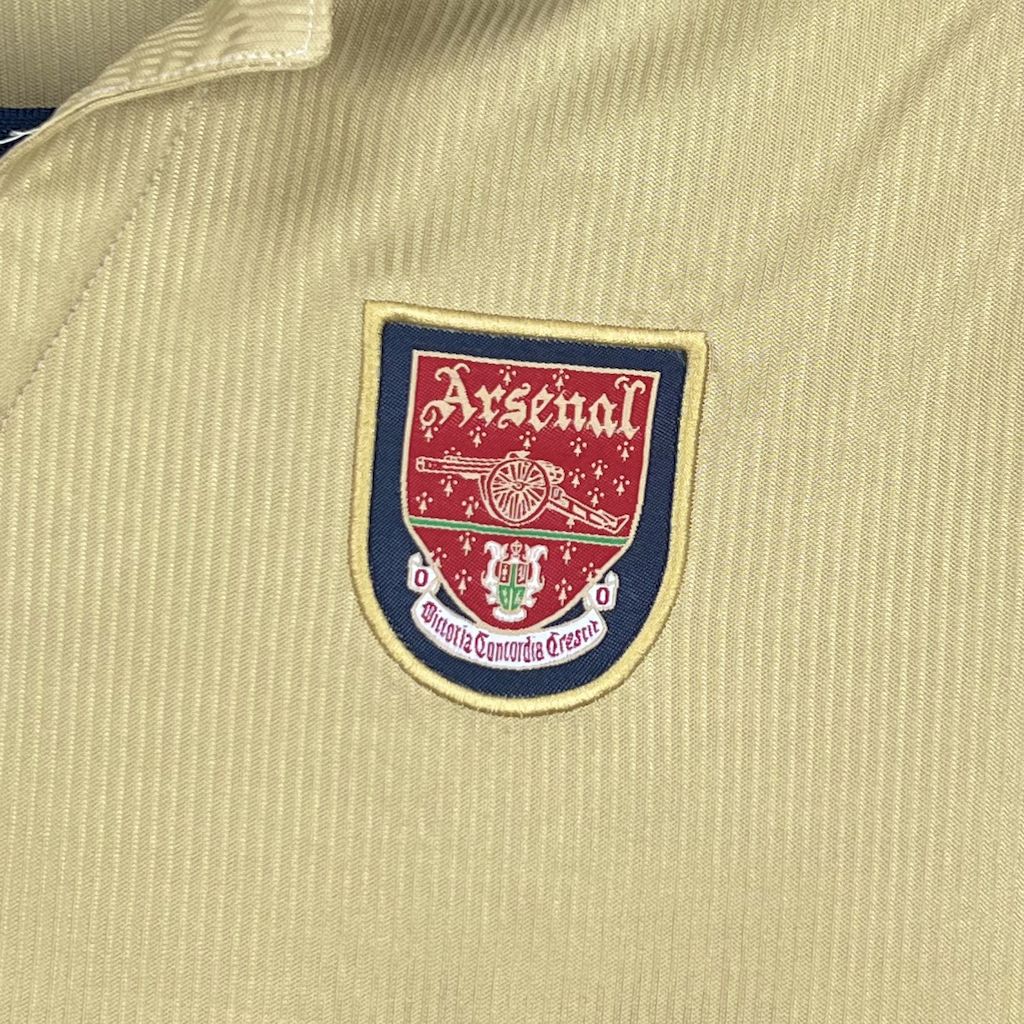 CAMISETA ARSENAL 2001/02 RETRO VISITA HOMBRE (VERSIÓN FAN)