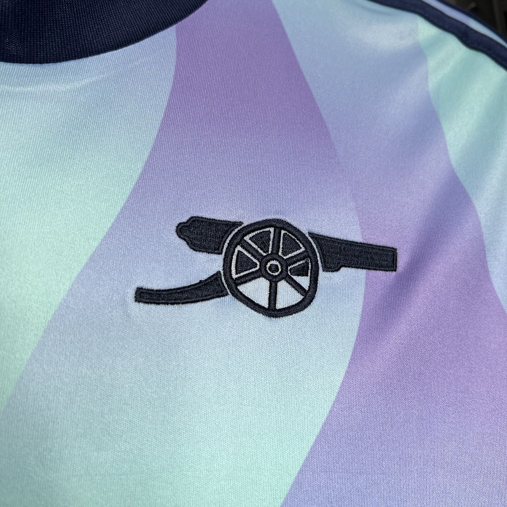 CAMISETA ARSENAL 2024/25 VISITA HOMBRE (VERSIÓN FAN)