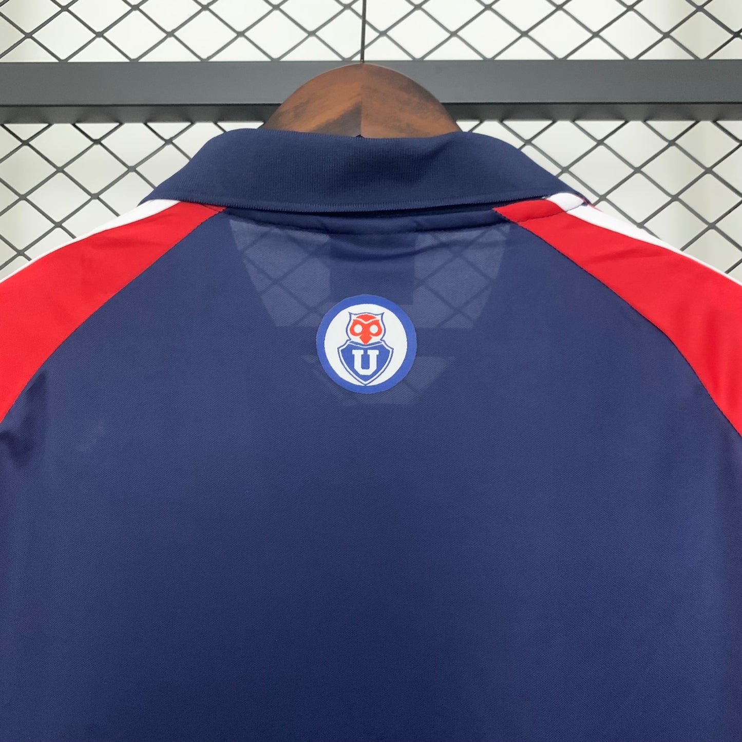 CAMISETA UNIVERSIDAD DE CHILE 2001/02 RETRO LOCAL HOMBRE (VERSIÓN FAN)