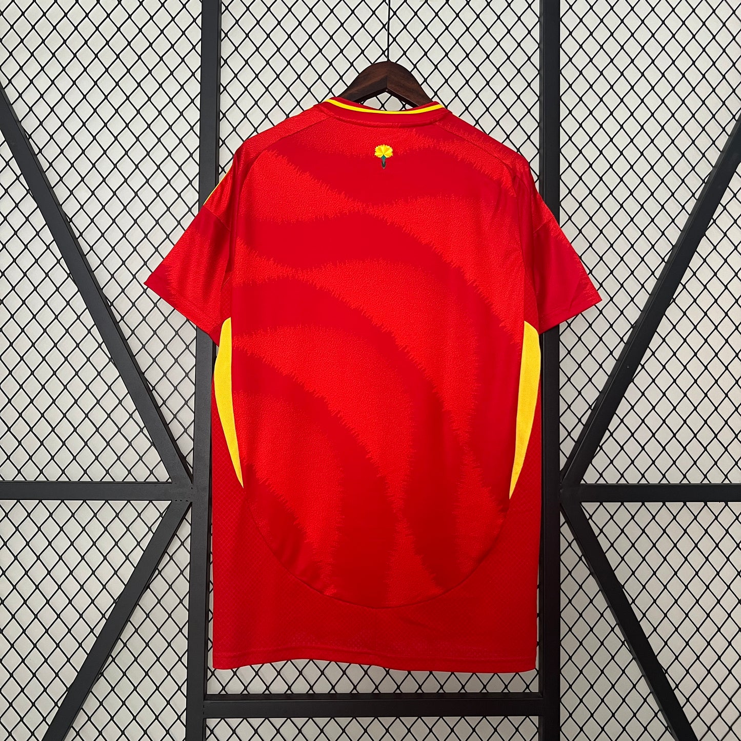 CAMISETA ESPAÑA 2024/2025 LOCAL HOMBRE (VERSIÓN FAN)