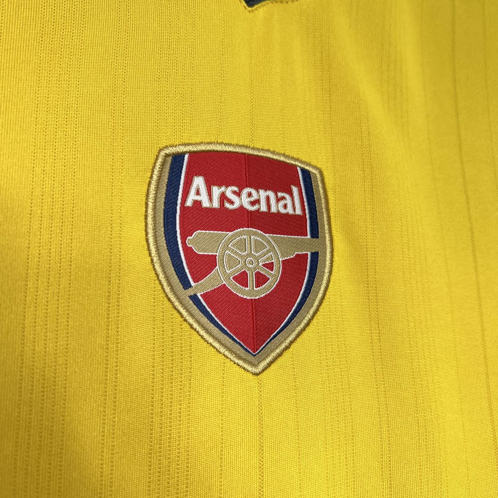 CAMISETA ARSENAL 2005/06 RETRO VISITA HOMBRE (VERSIÓN FAN)