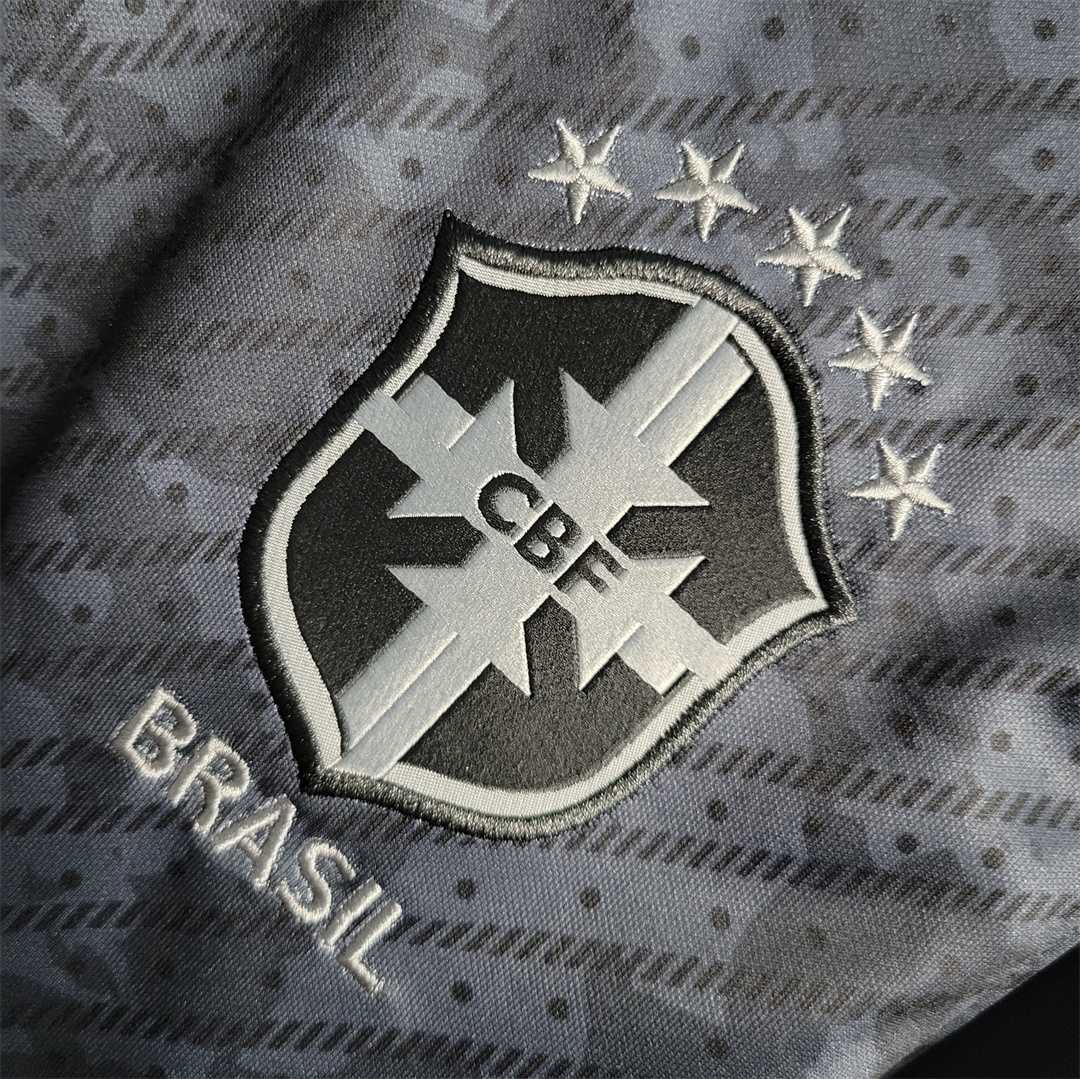 CAMISETA BRASIL 2022 RETRO VISITA HOMBRE (VERSIÓN FAN)