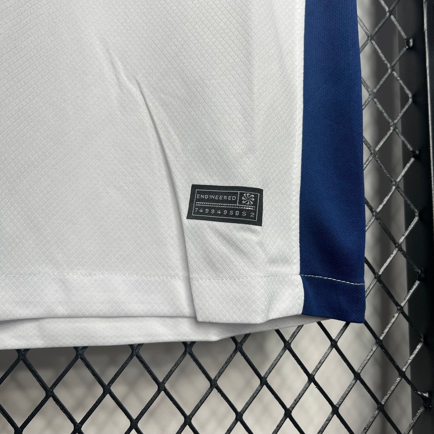 CAMISETA INGLATERRA 2024/25 LOCAL HOMBRE (VERSIÓN FAN)