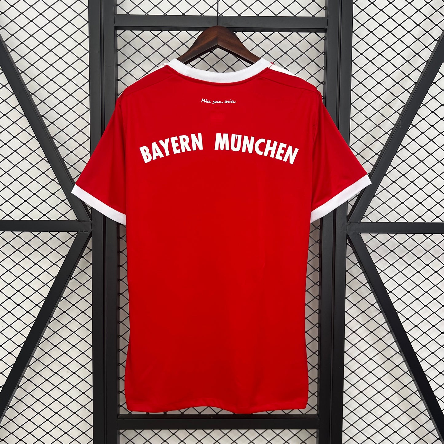 CAMISETA BAYERN MUNICH 2017/18 RETRO LOCAL HOMBRE (VERSIÓN FAN)