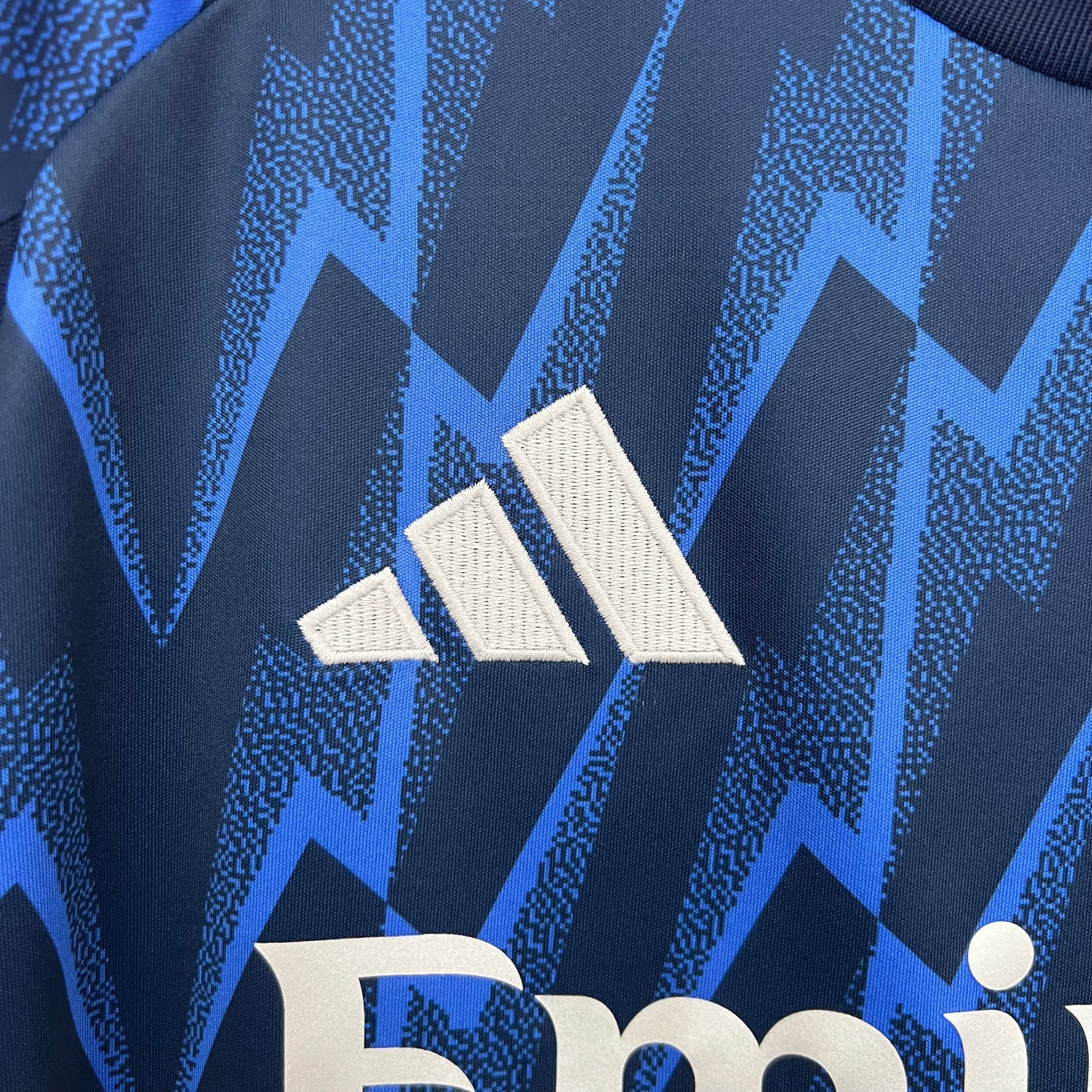 CAMISETA ARSENAL 2025/26 VISITA HOMBRE (VERSIÓN FAN)