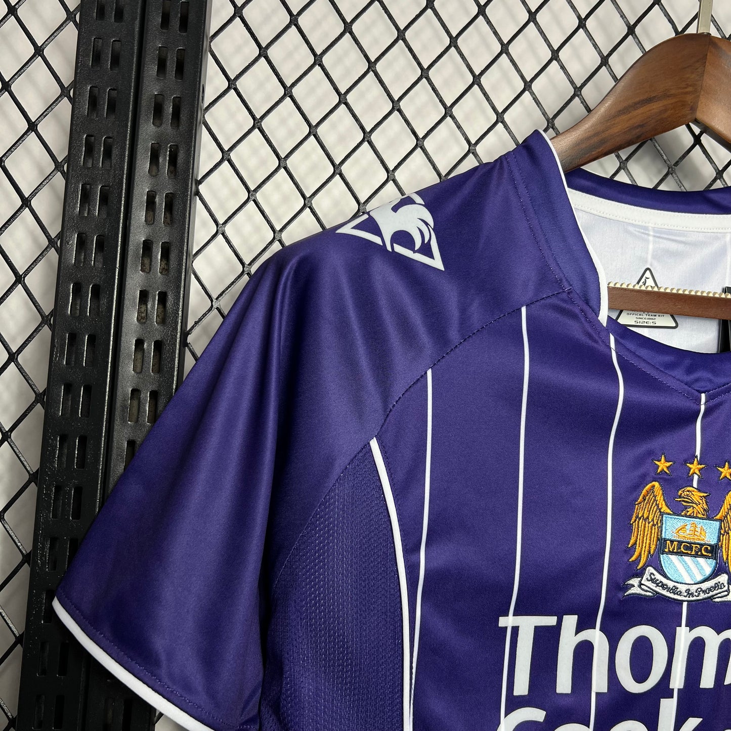 CAMISETA MANCHESTER CITY 2007/08 RETRO VISITA HOMBRE (VERSIÓN FAN)