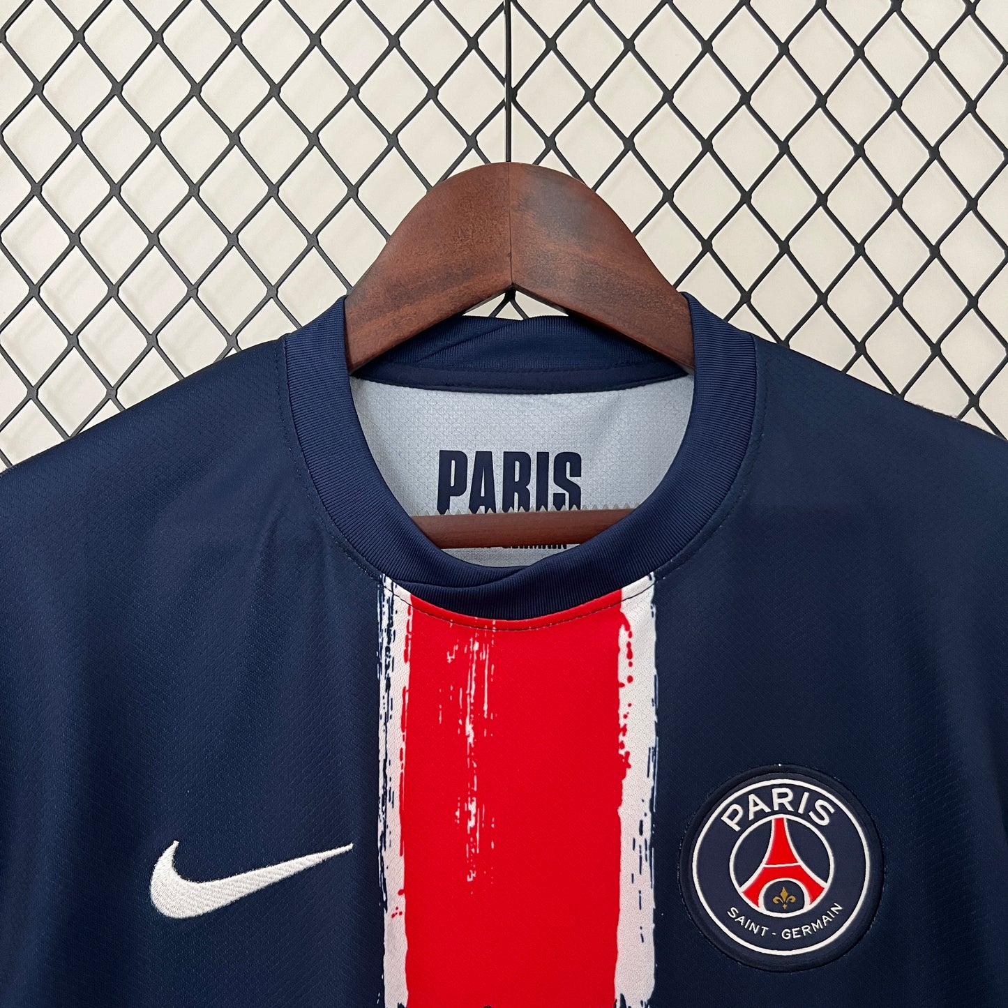 CAMISETA PSG 2024/25 RETRO LOCAL HOMBRE (VERSIÓN FAN)