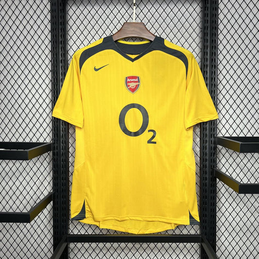 CAMISETA ARSENAL 2005/06 RETRO VISITA HOMBRE (VERSIÓN FAN)