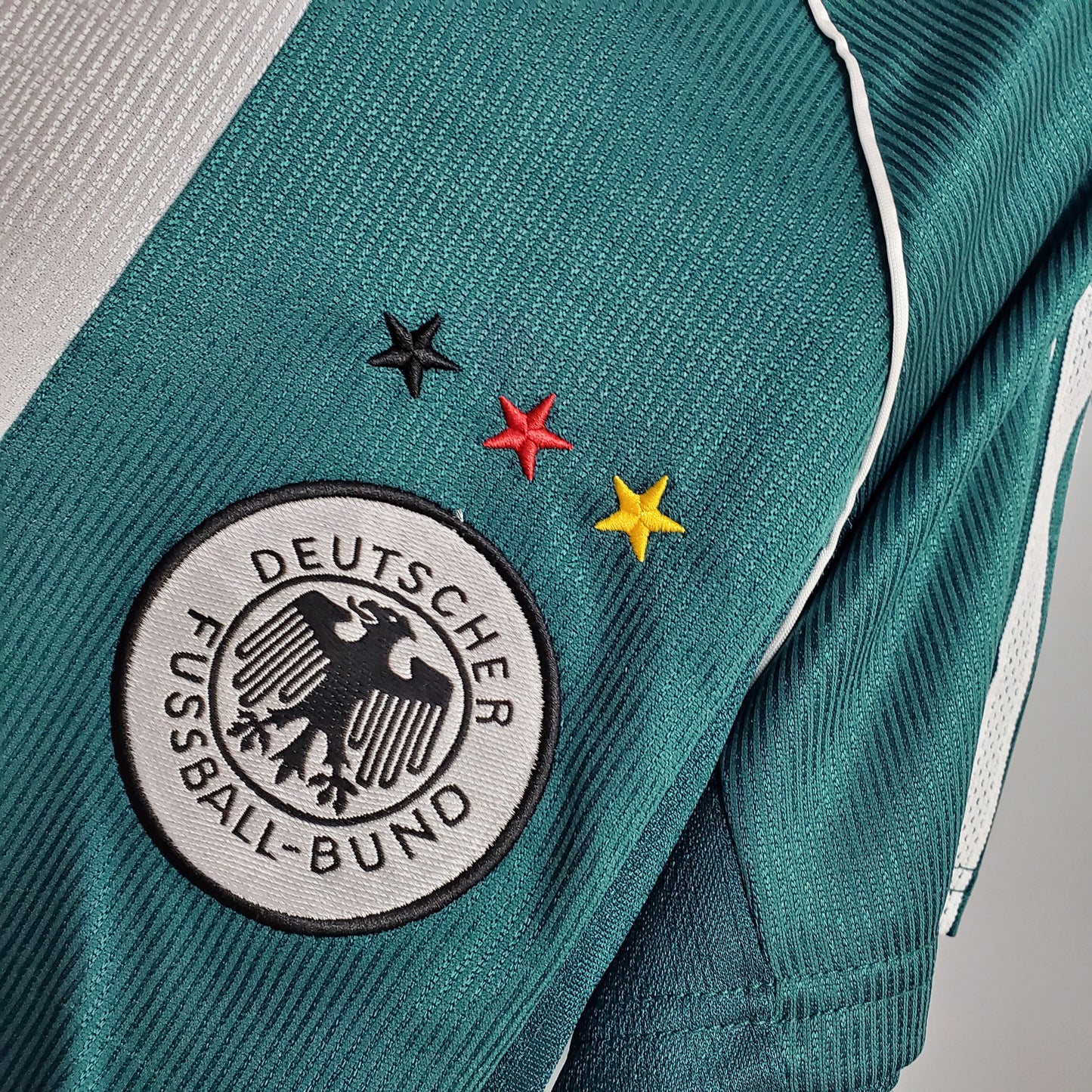 CAMISETA ALEMANIA 1998 RETRO VISITA HOMBRE (VERSIÓN FAN)