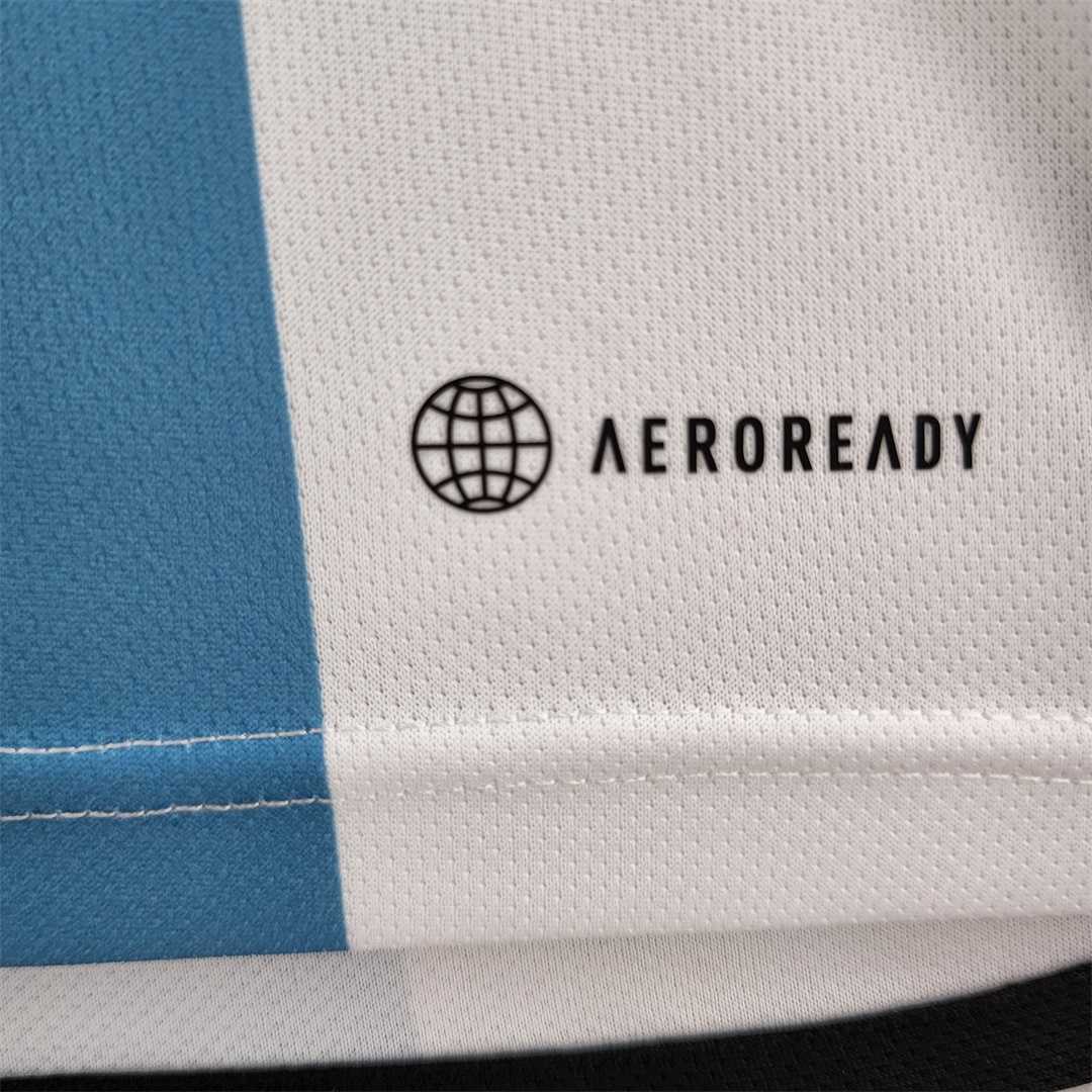 CAMISETA ARGENTINA 2022 RETRO LOCAL HOMBRE (VERSIÓN FAN)