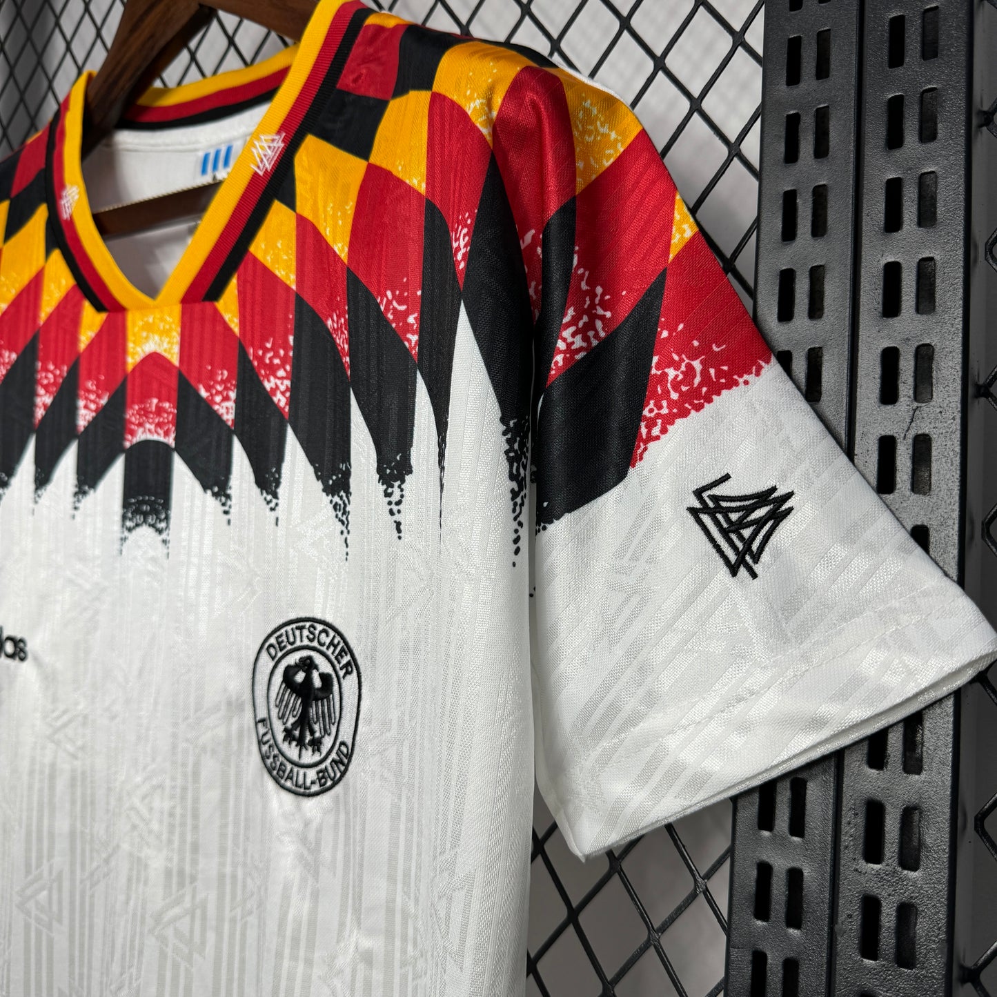 CAMISETA ALEMANIA 1994 RETRO LOCAL HOMBRE (VERSIÓN FAN)