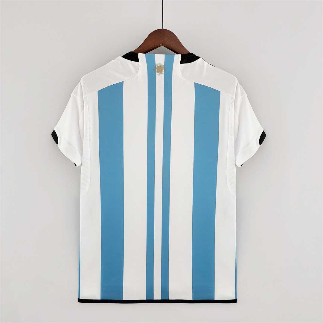 CAMISETA ARGENTINA 2022 RETRO LOCAL HOMBRE (VERSIÓN FAN)