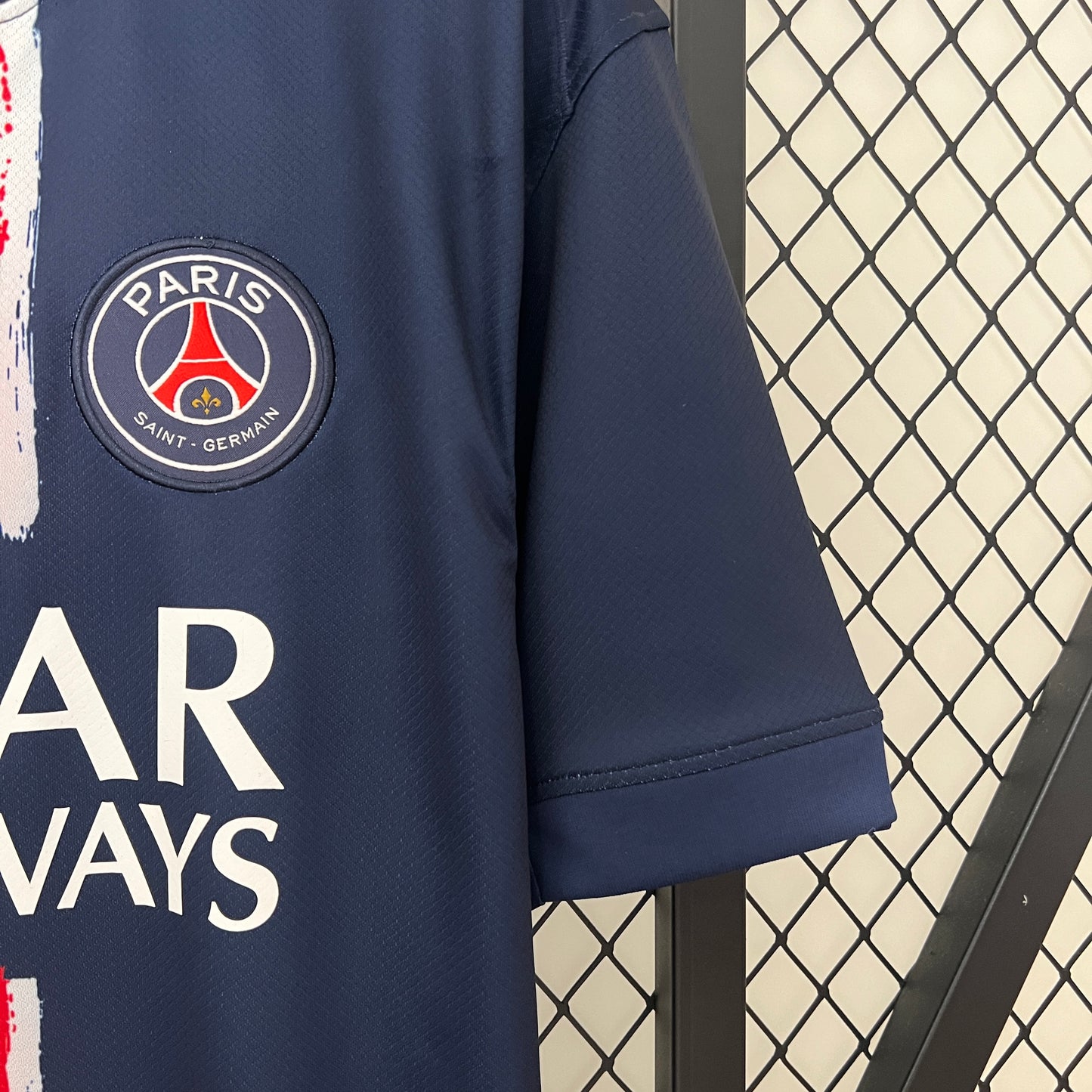 CAMISETA PSG 2024/25 RETRO LOCAL HOMBRE (VERSIÓN FAN)