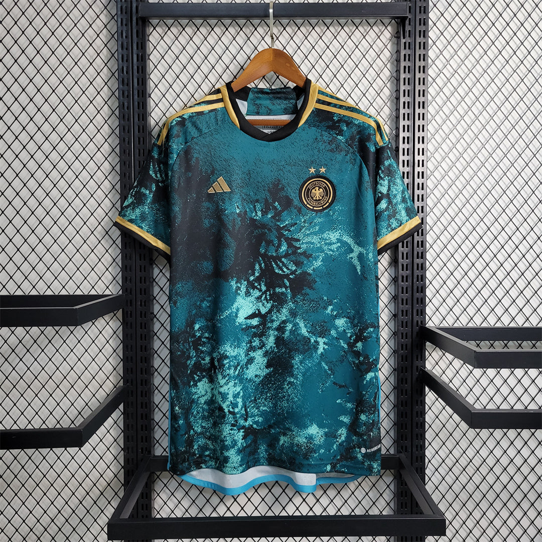 CAMISETA ALEMANIA 2023 RETRO VISITA HOMBRE (VERSIÓN FAN)
