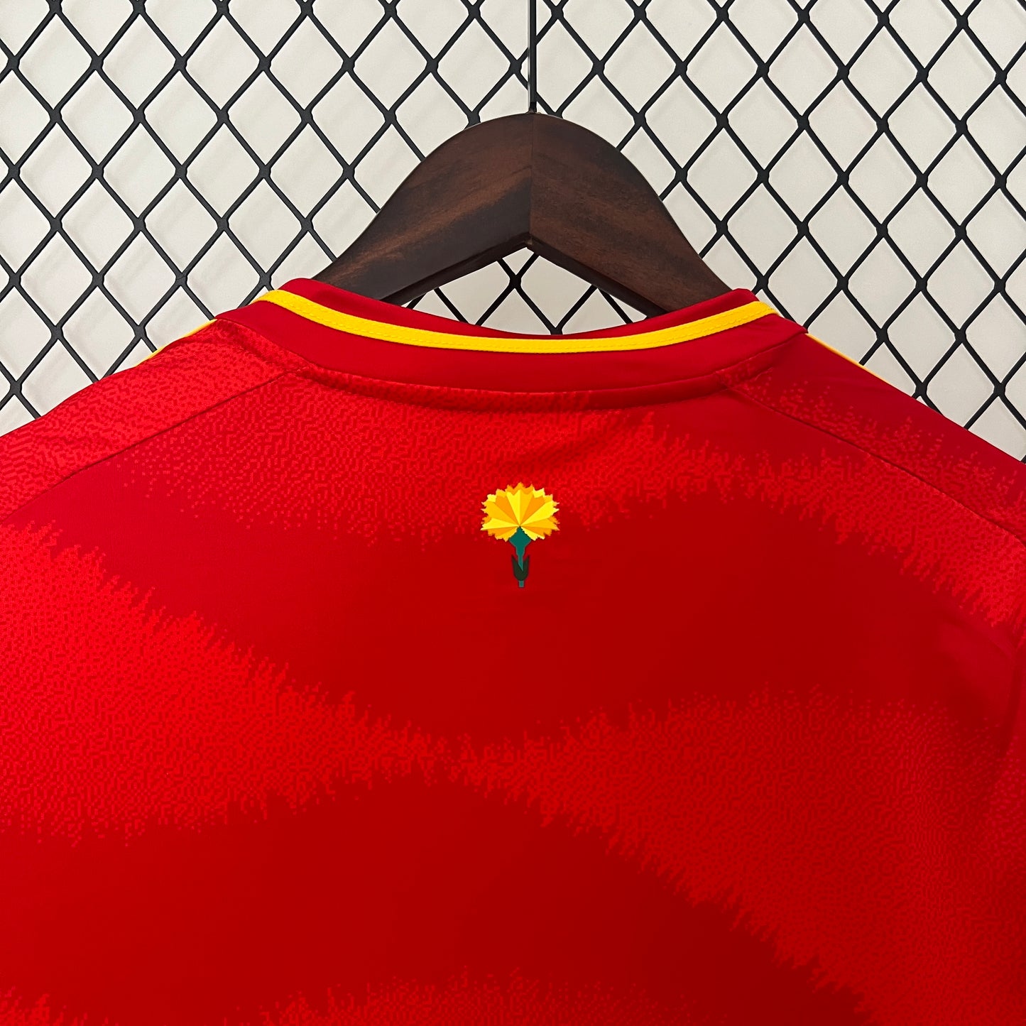 CAMISETA ESPAÑA 2024/2025 LOCAL HOMBRE (VERSIÓN FAN)