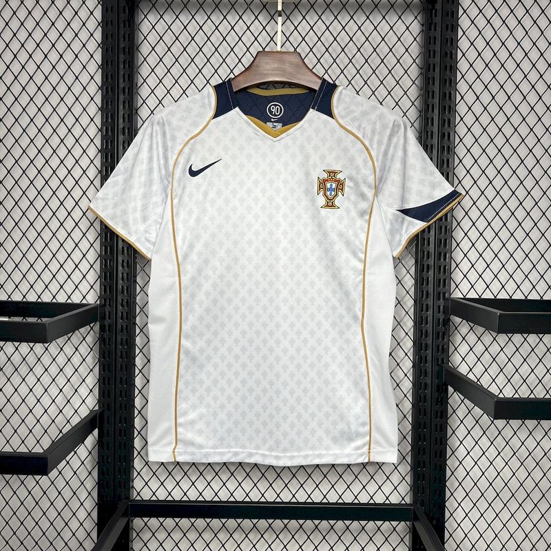 CAMISETA PORTUGAL 2004 RETRO VISITA HOMBRE (VERSIÓN FAN)