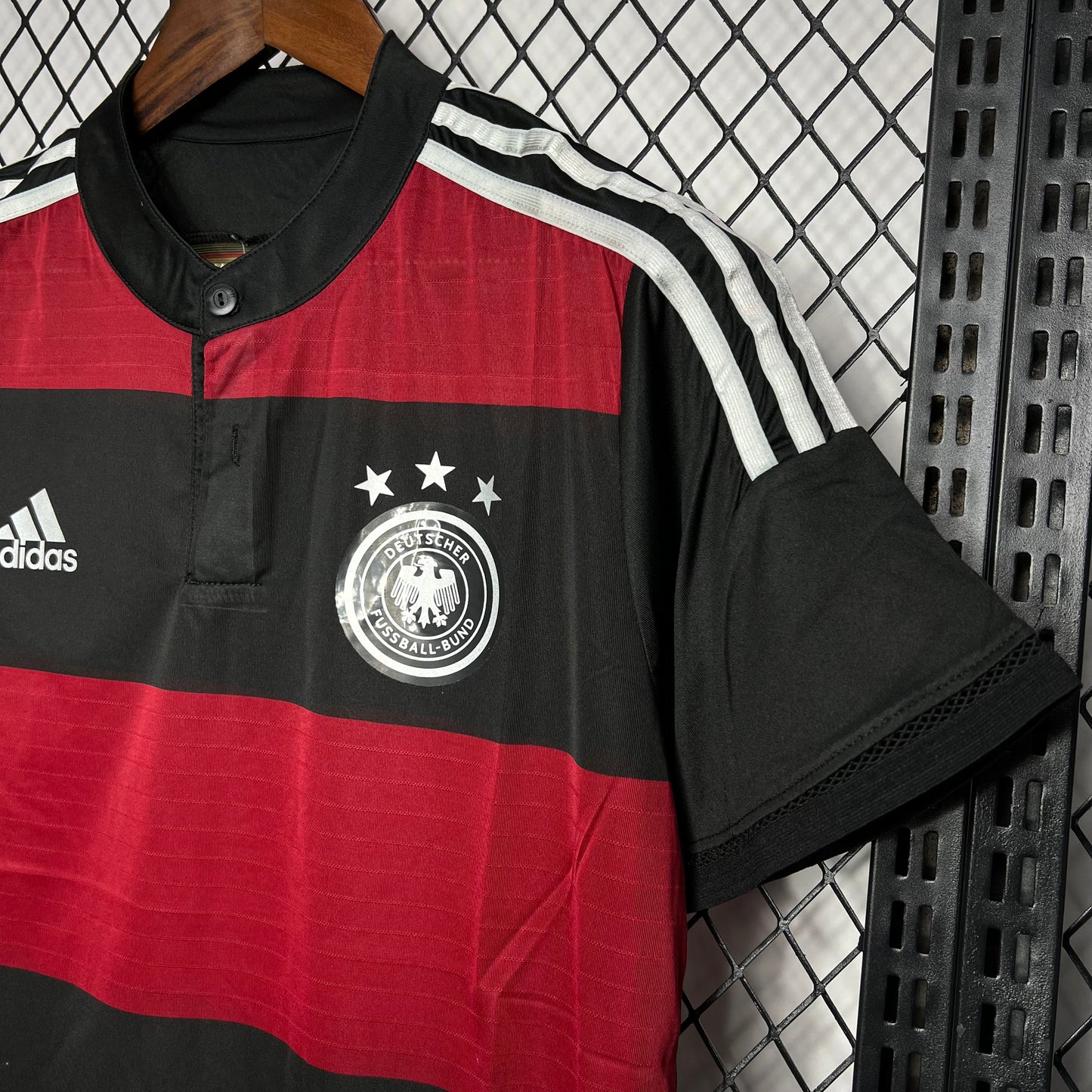 CAMISETA ALEMANIA 2014 RETRO VISITA HOMBRE (VERSIÓN FAN)