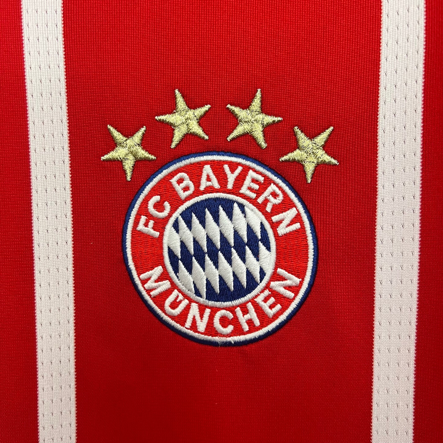 CAMISETA BAYERN MUNICH 2017/18 RETRO LOCAL HOMBRE (VERSIÓN FAN)