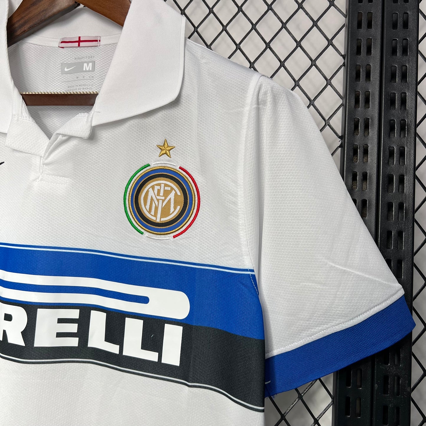CAMISETA INTER DE MILAN RETRO 2009/10 VISITA HOMBRE (VERSIÓN FAN)