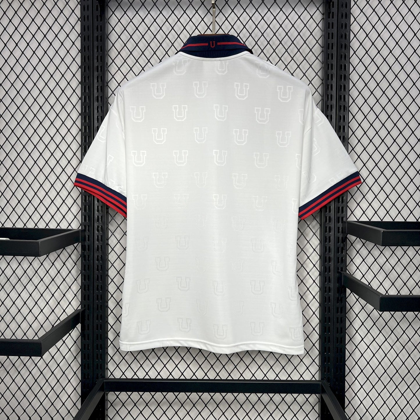 CAMISETA UNIVERSIDAD DE CHILE 1998 RETRO VISITA HOMBRE (VERSIÓN FAN)