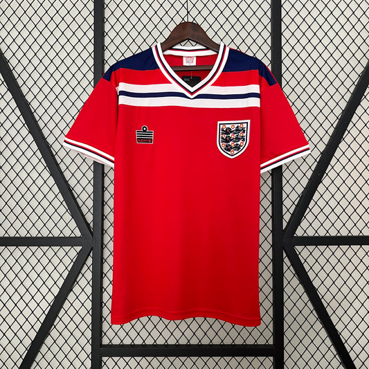CAMISETA INGLATERRA 1982 RETRO VISITA HOMBRE (VERSIÓN FAN)