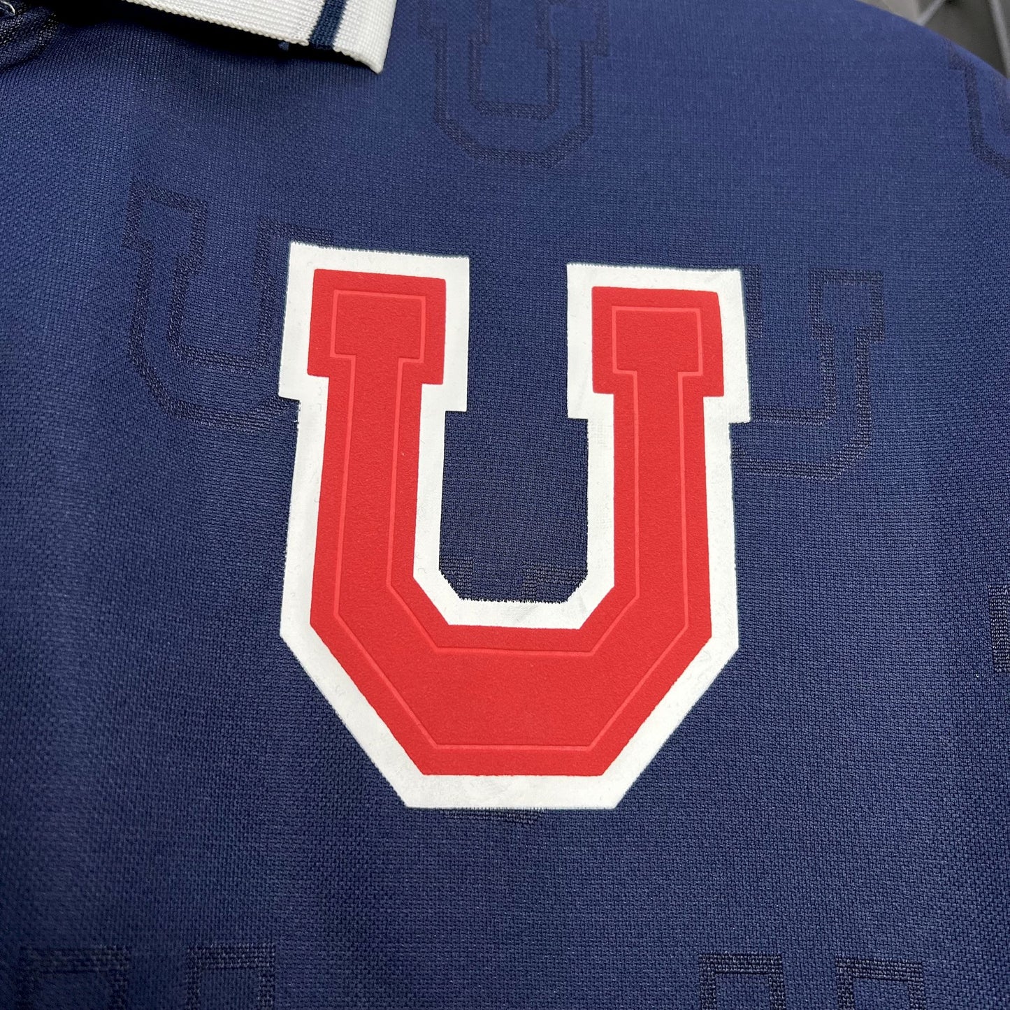 CAMISETA UNIVERSIDAD DE CHILE 1998 RETRO LOCAL HOMBRE (VERSIÓN FAN)