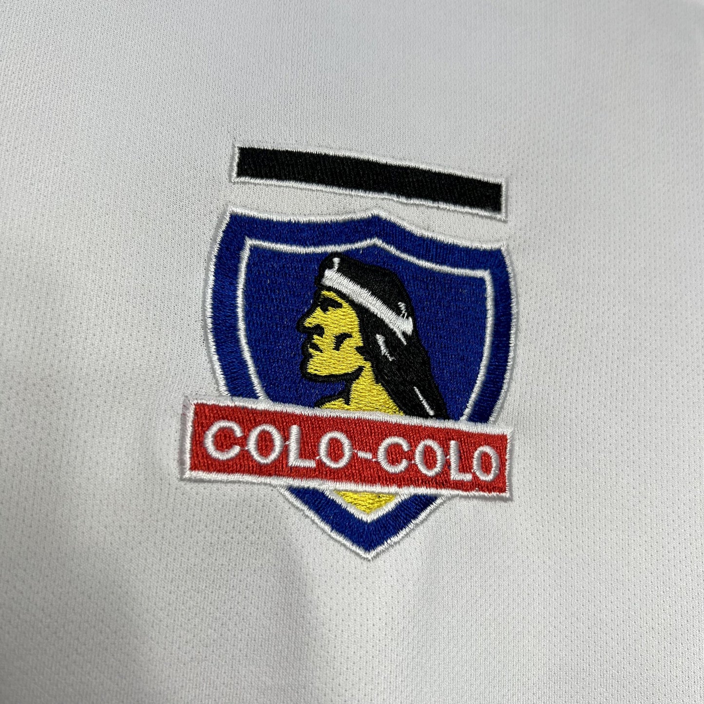 CAMISETA COLO COLO 2006 RETRO LOCAL HOMBRE (VERSIÓN FAN)