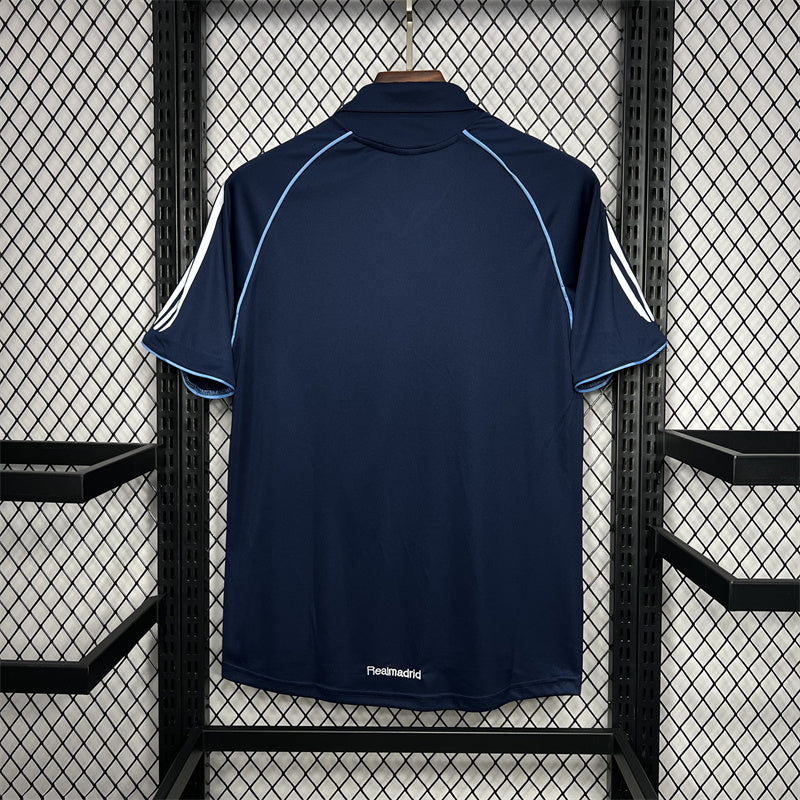 CAMISETA REAL MADRID 2005/06 RETRO VISITA HOMBRE (VERSIÓN FAN)