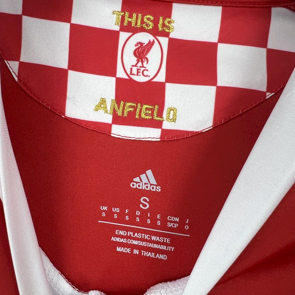CAMISETA LIVERPOOL 2008/10 RETRO LOCAL HOMBRE (VERSIÓN FAN)