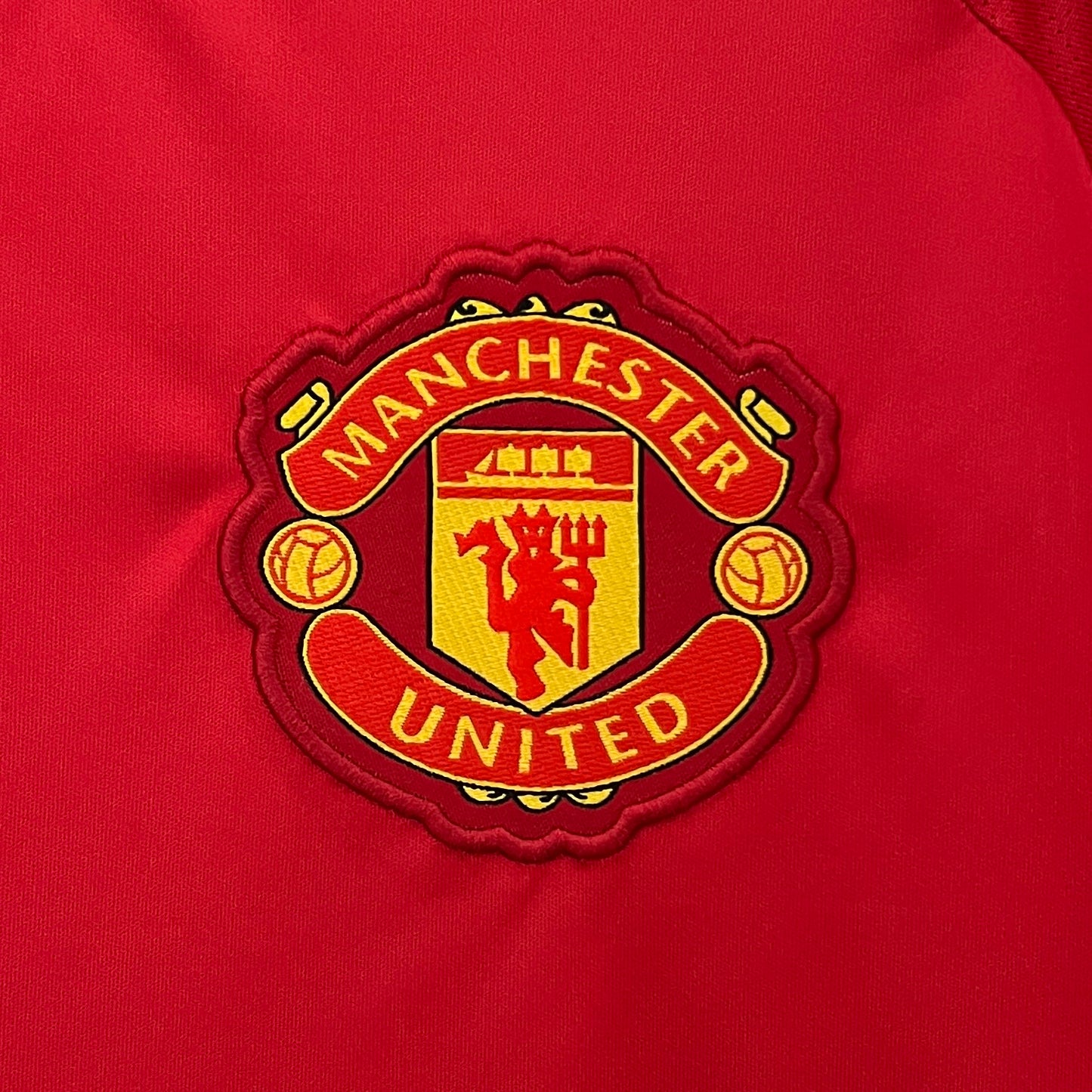CAMISETA MANCHESTER UNITED 2024/25 LOCAL HOMBRE (VERSIÓN FAN)