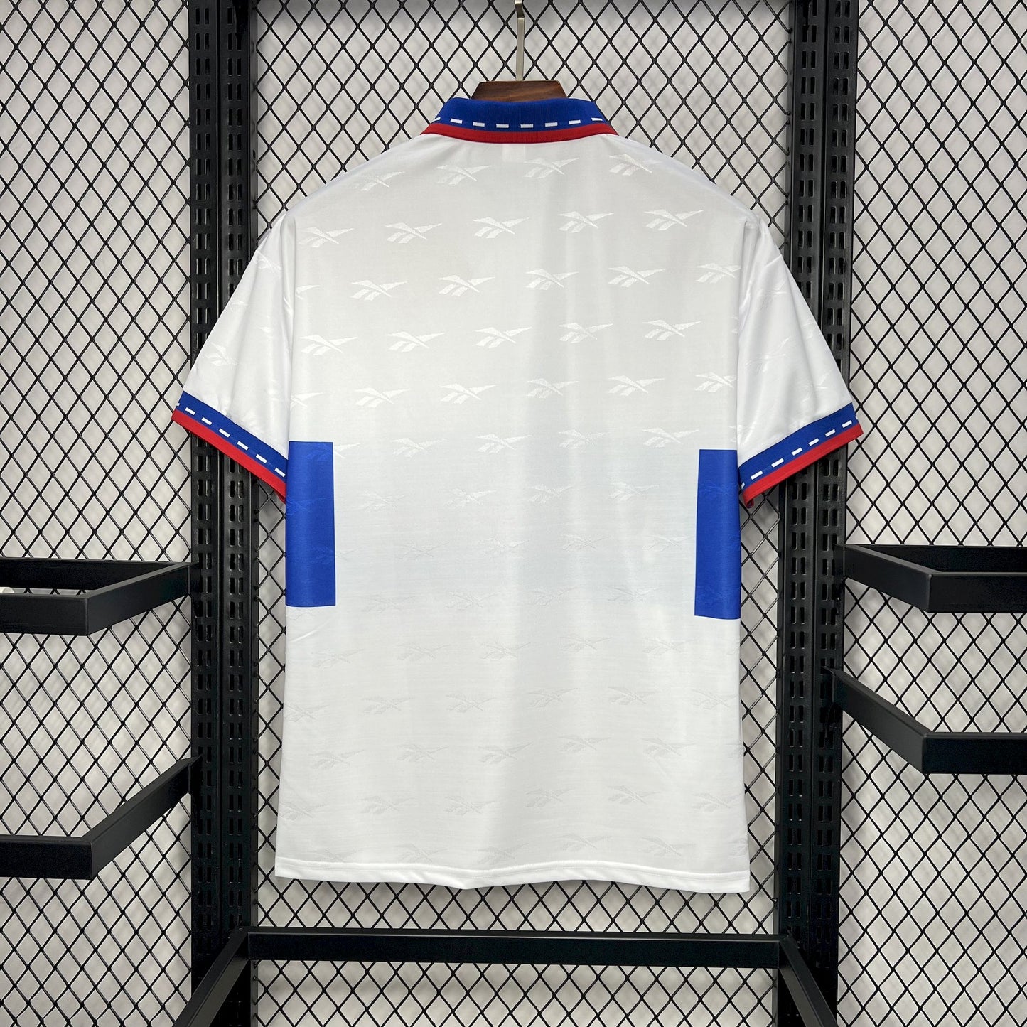 CAMISETA UNIVERSIDAD CATOLICA 1998 RETRO LOCAL HOMBRE (VERSIÓN FAN)